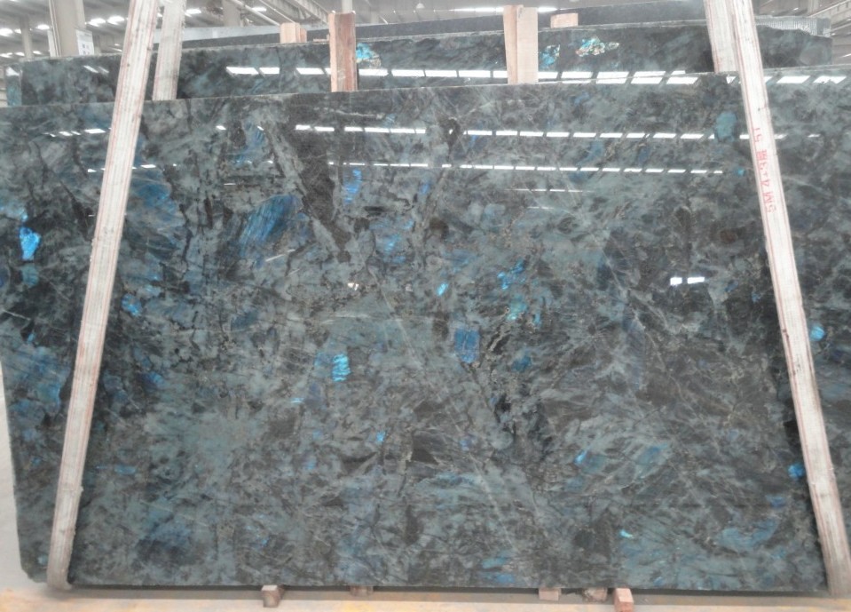 Blue labradorite
