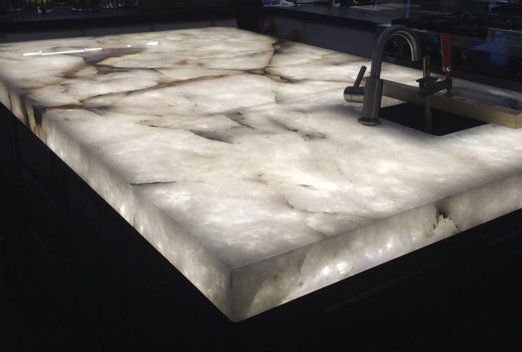 Cristallo quartzite backlit countertop